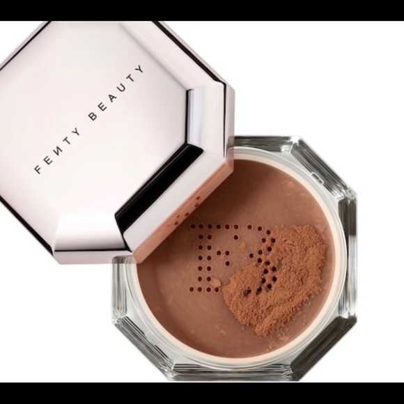 Fenty Setting Powder - Picture 3 of 8